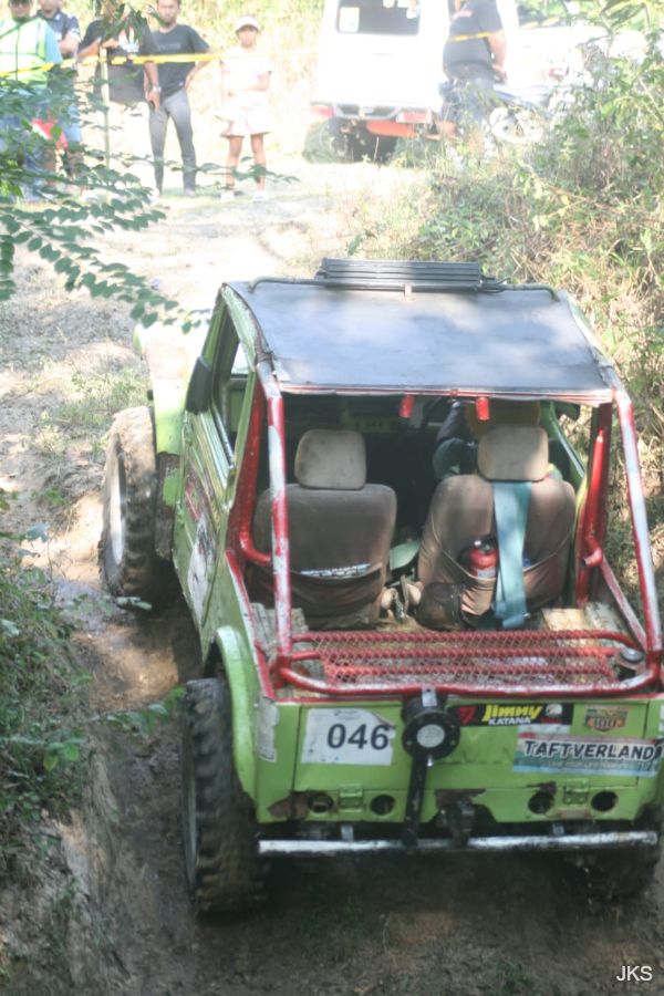 Unit Jimny Katana Hasan karburasi  - Foto 3